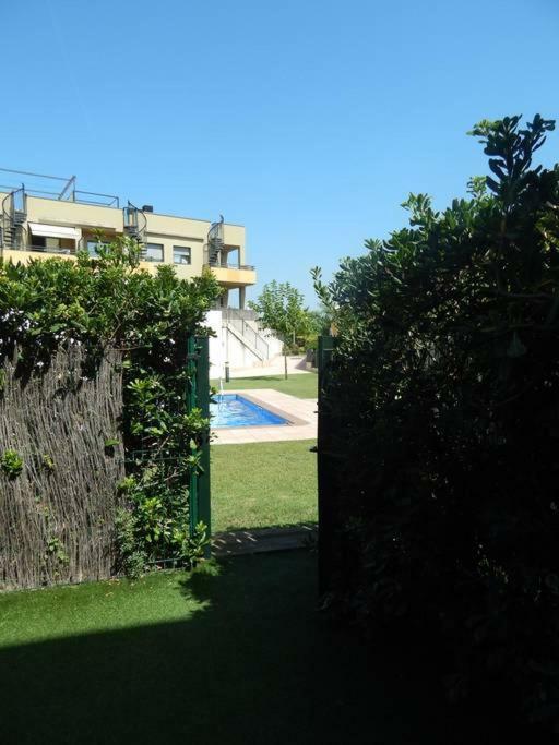 Masia Blanca - Coma-Ruga Exterior photo