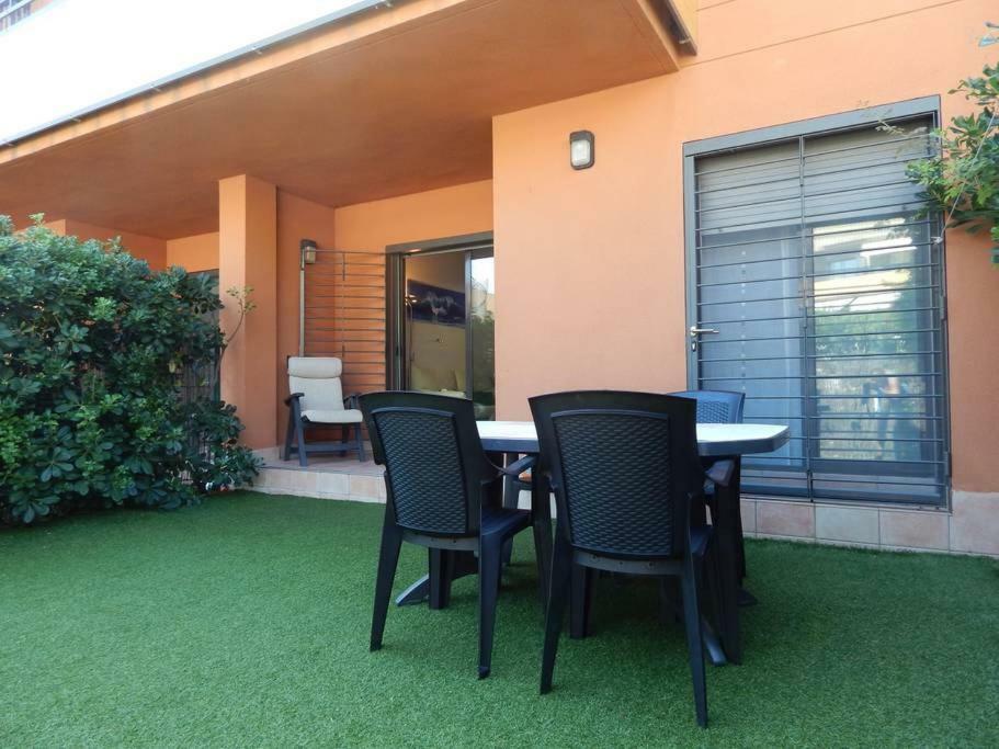Masia Blanca - Coma-Ruga Exterior photo